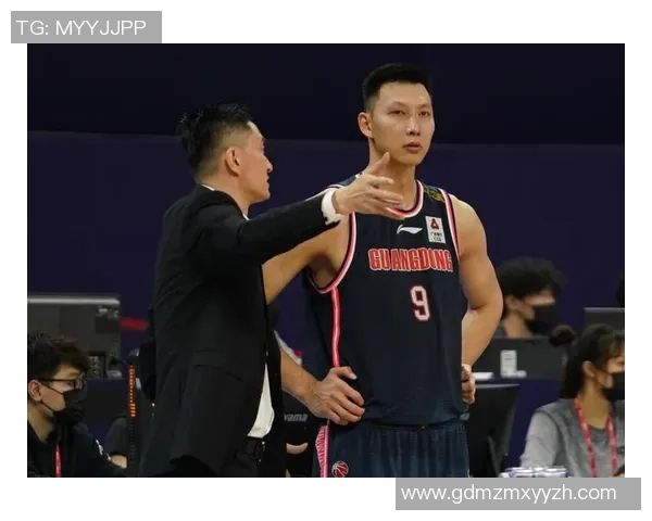 广州篮球队比赛经验引发热议球迷观点各异引发讨论